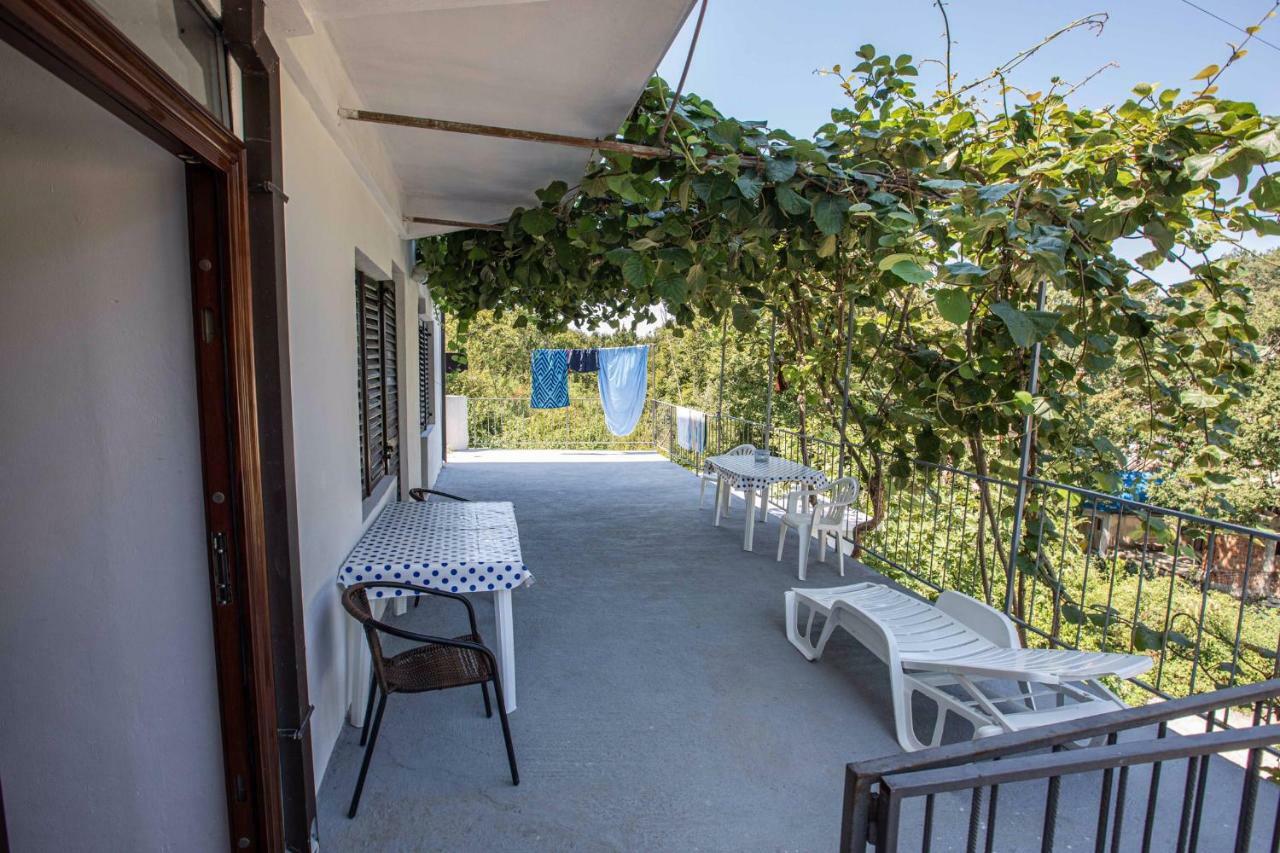 Kruče Apartments Ljujic מראה חיצוני תמונה